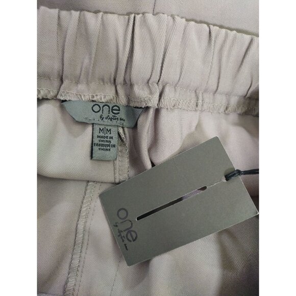 Womens Taupe Wide-Leg Pull-On Pants M/M By One With Elastic Waist, NWT. - Picture 3 of 7